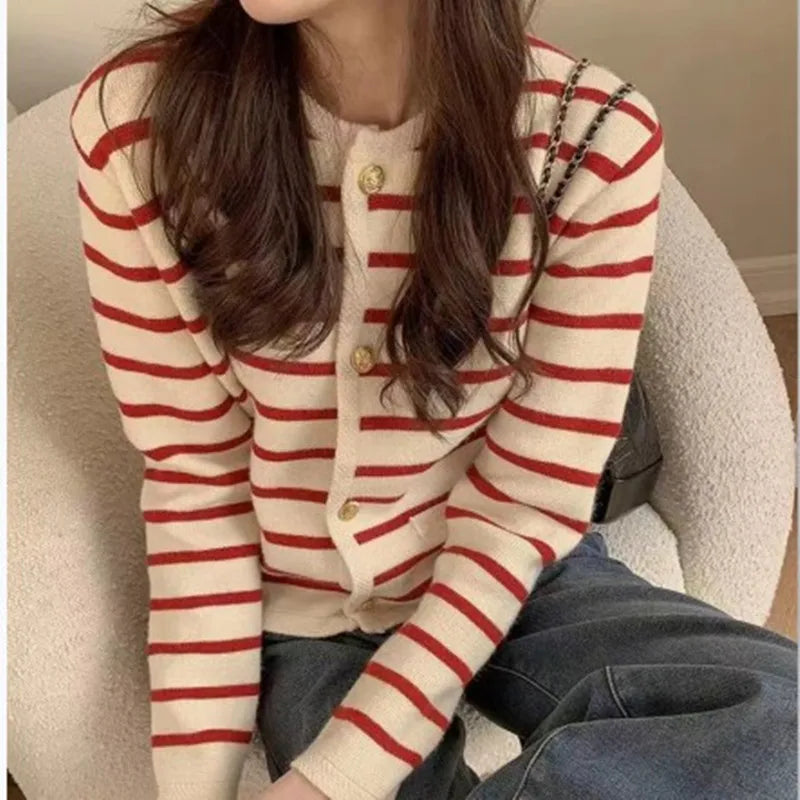 Women's Cropped Striped Cardigan – Casual Chic Knit Sweater with O-Neck & Long Sleeves