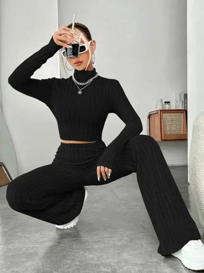 Women's Stand Collar Navel-Baring T-Shirt & Trumpet Pants Set – Chic Two-Piece Look