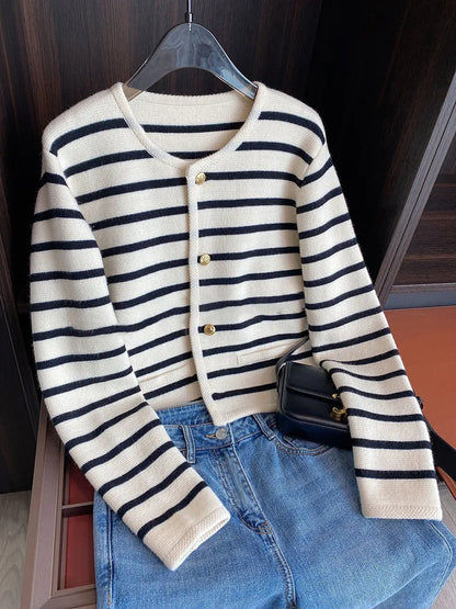 Women's Cropped Striped Cardigan – Casual Chic Knit Sweater with O-Neck & Long Sleeves