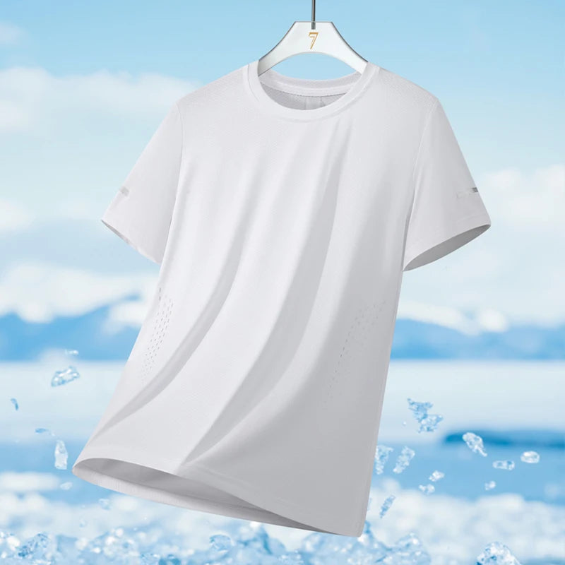 Men's Quick Dry Running T-Shirt – Lightweight Breathable Athletic Shirt with Reflective Print for Fitness & Sports
