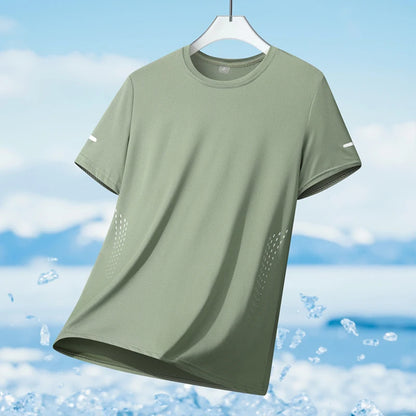 Men's Quick Dry Running T-Shirt – Lightweight Breathable Athletic Shirt with Reflective Print for Fitness & Sports
